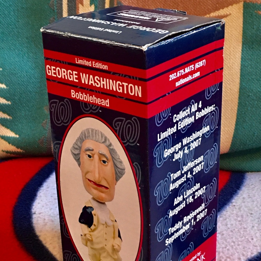 George Washington RACING PRESIDENT Bobblehead - Picture 8 of 12